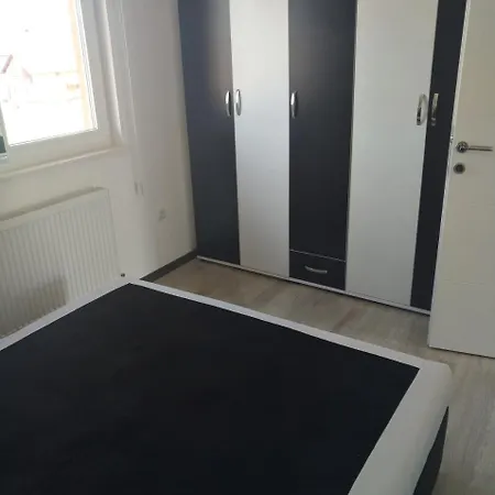 Ilidza Apartman דירה *